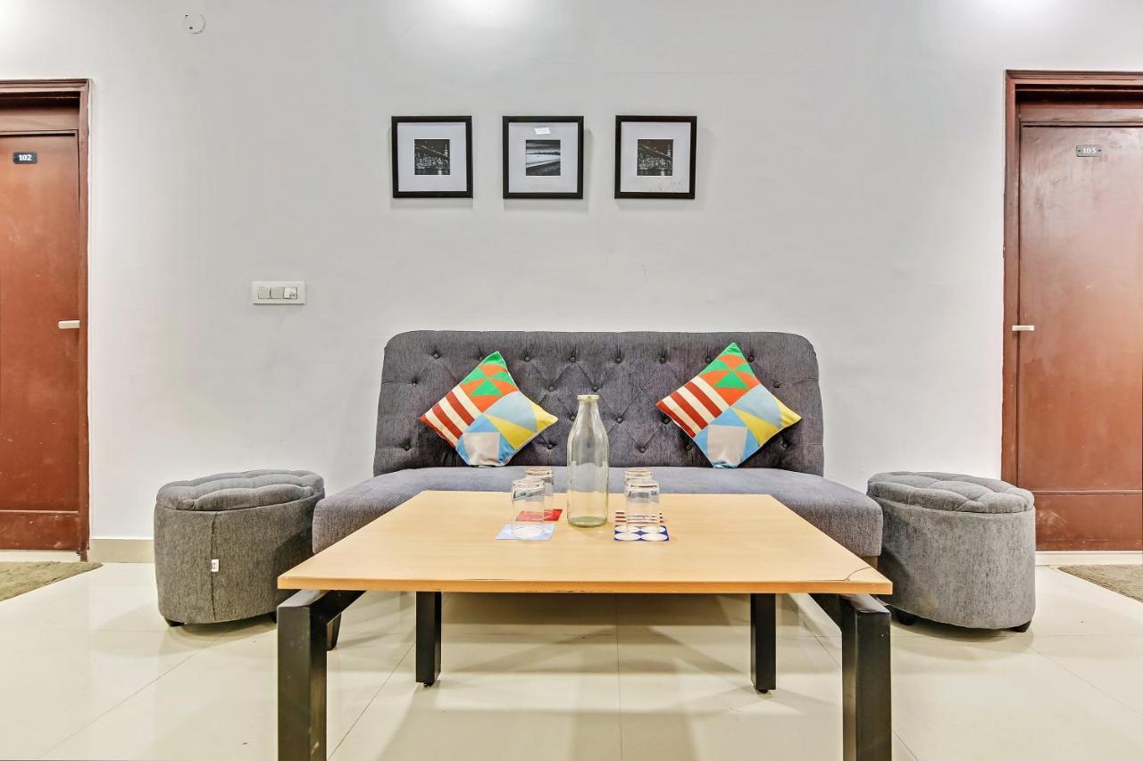 Oyo Home 64106 Comfortable Stay Yeni Delhi Dış mekan fotoğraf