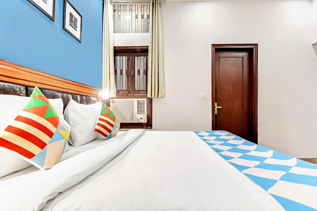 Oyo Home 64106 Comfortable Stay Yeni Delhi Dış mekan fotoğraf