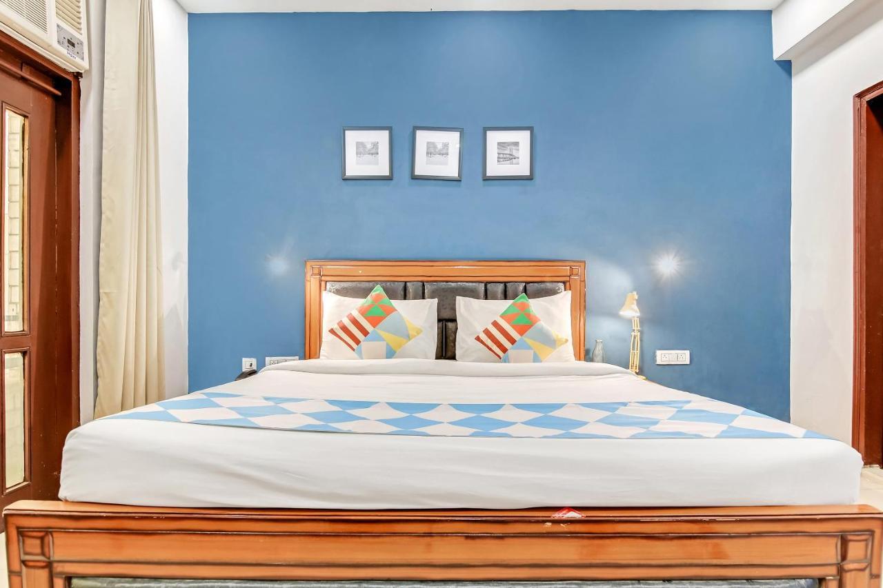 Oyo Home 64106 Comfortable Stay Yeni Delhi Dış mekan fotoğraf