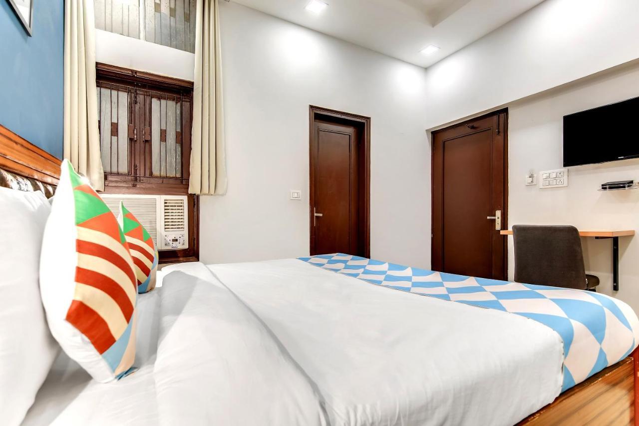 Oyo Home 64106 Comfortable Stay Yeni Delhi Dış mekan fotoğraf