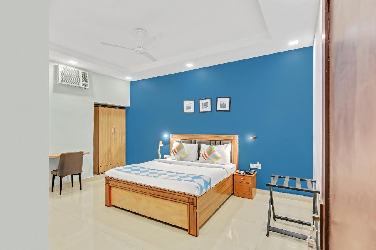 Oyo Home 64106 Comfortable Stay Yeni Delhi Dış mekan fotoğraf