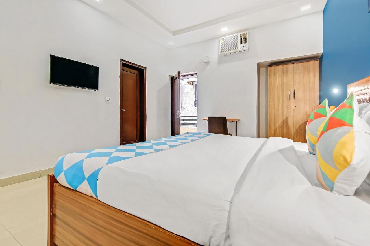 Oyo Home 64106 Comfortable Stay Yeni Delhi Dış mekan fotoğraf