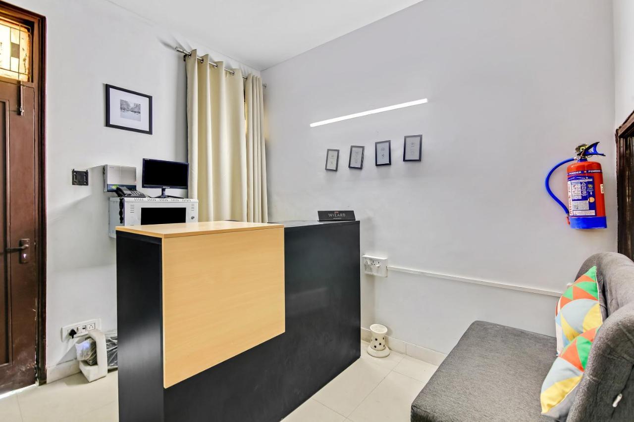 Oyo Home 64106 Comfortable Stay Yeni Delhi Dış mekan fotoğraf